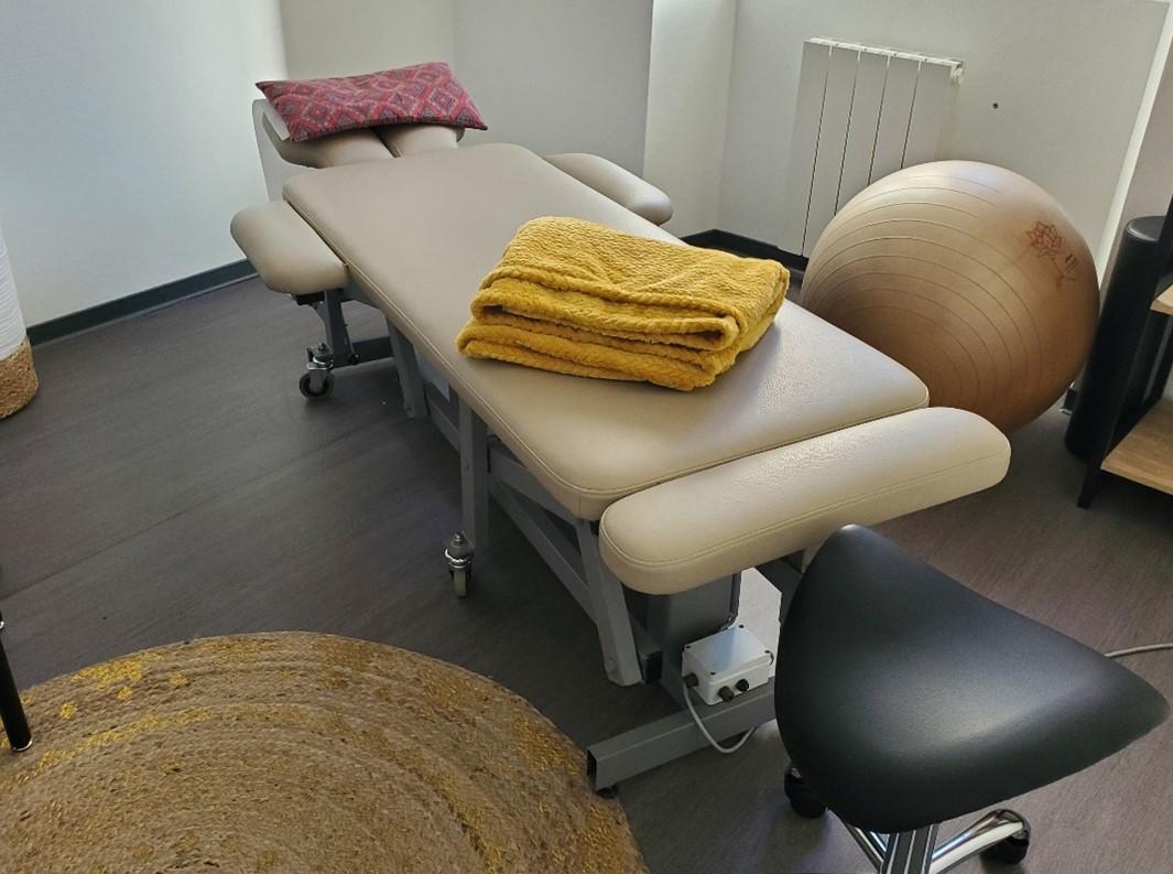 Cabinet MD Reflexologie, table de massage